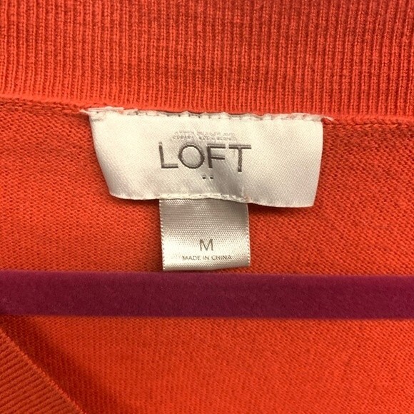LOFT | redish orange v neck sweater - Picture 4 of 4